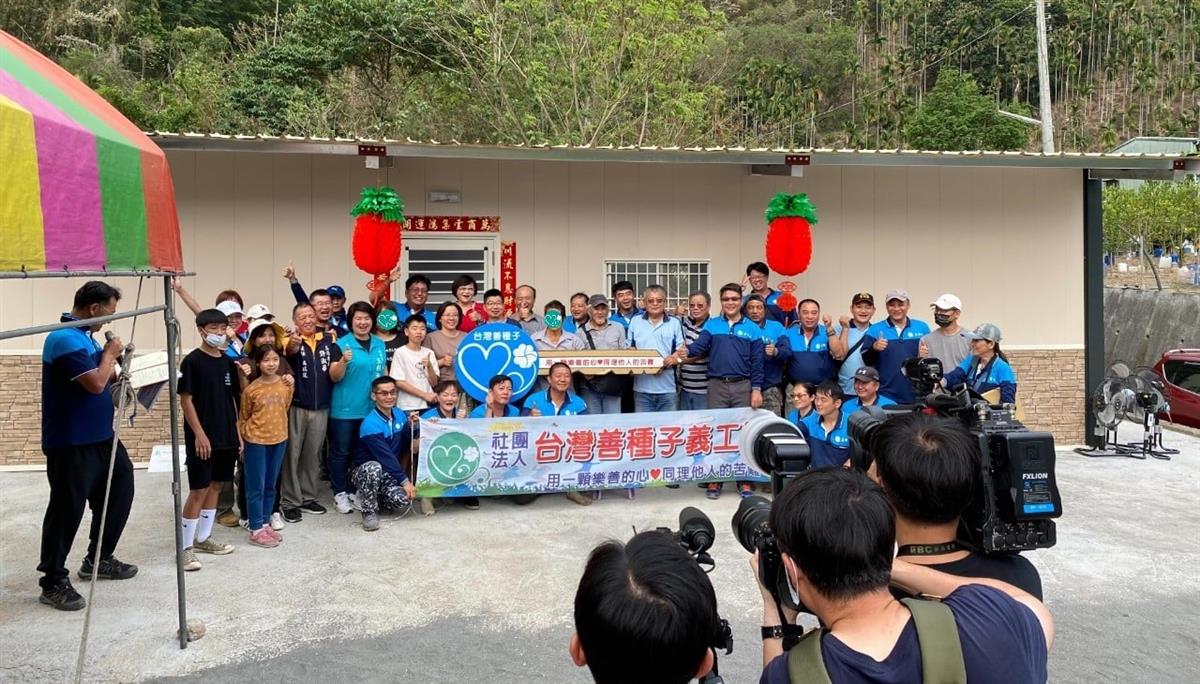 台灣善種子義工團 助信義弱勢民眾重建家園【記者林玉芬南投報導】2021/4/25